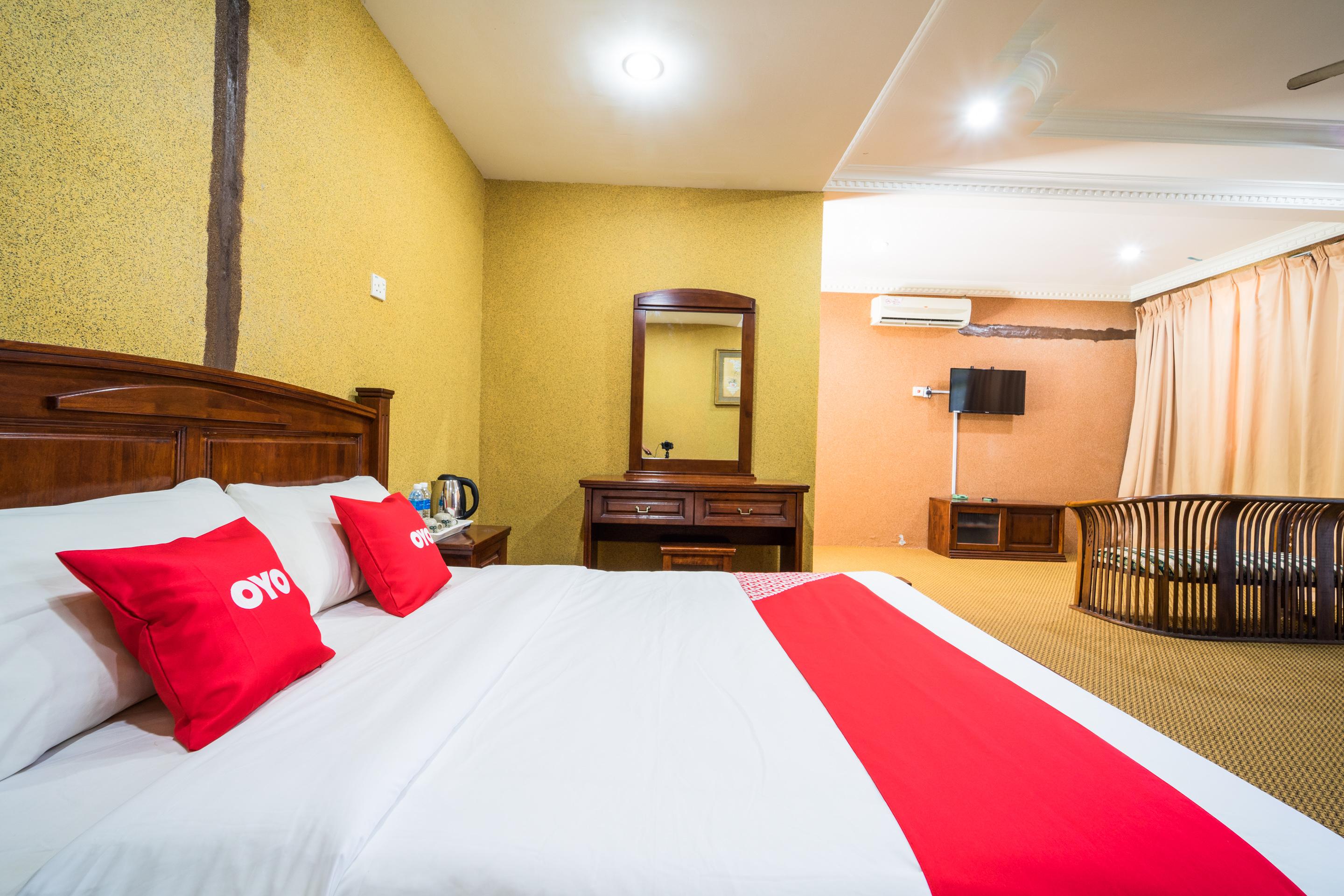 Terap Inn Kampong Raja Ngoại thất bức ảnh